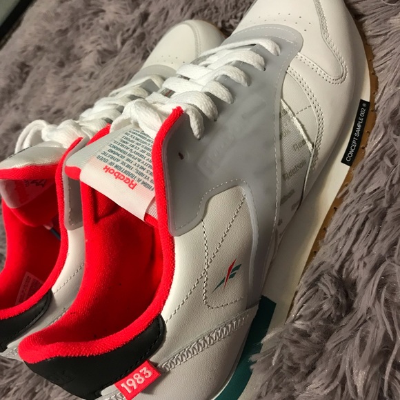 🛑SOLD🛑Reebok’s - Picture 4 of 5